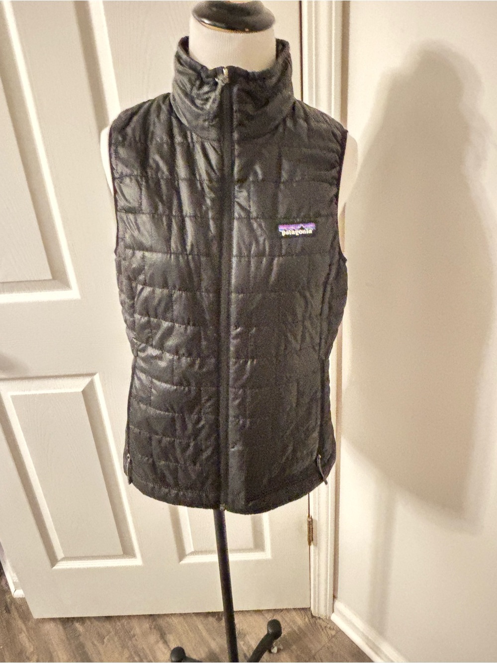 Patagonia Black Quilted Down-Style Women's Vest